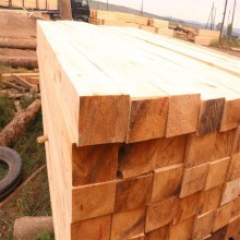 重慶建筑木方廠家 樟子松、白松口料木方條 多種規(guī)格可做