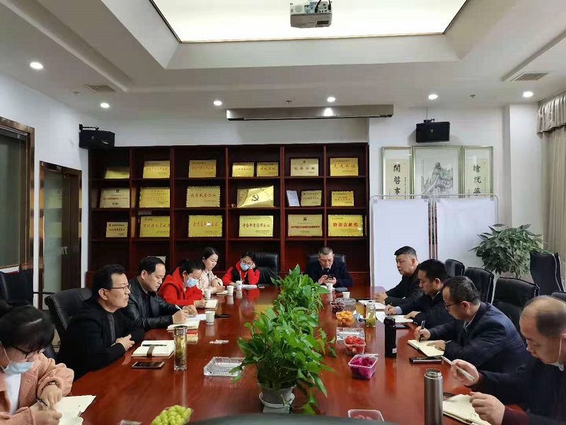 新洲區(qū)稅務(wù)局領(lǐng)導一行走訪我司調(diào)研工作